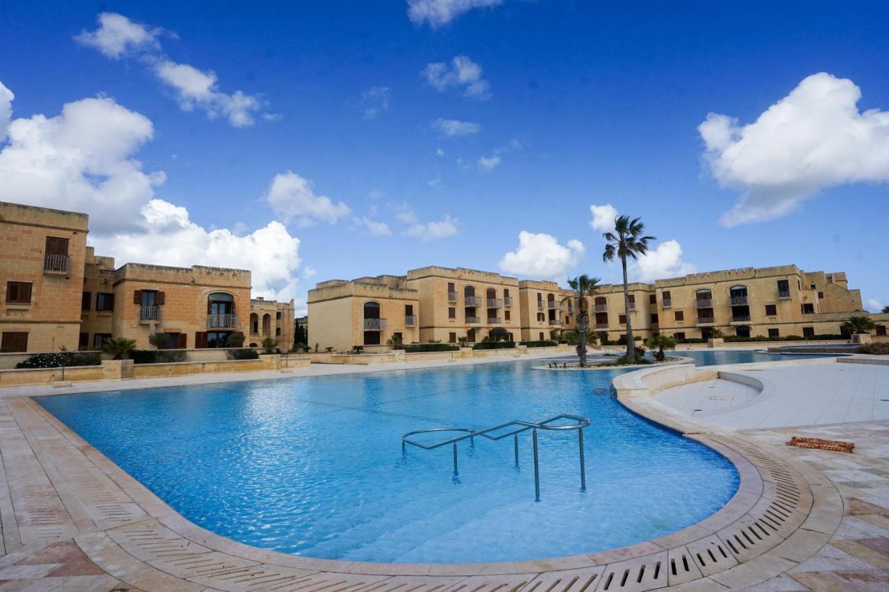 Gee9Teen At Fort Chambray Villa Mgarr Bagian luar foto